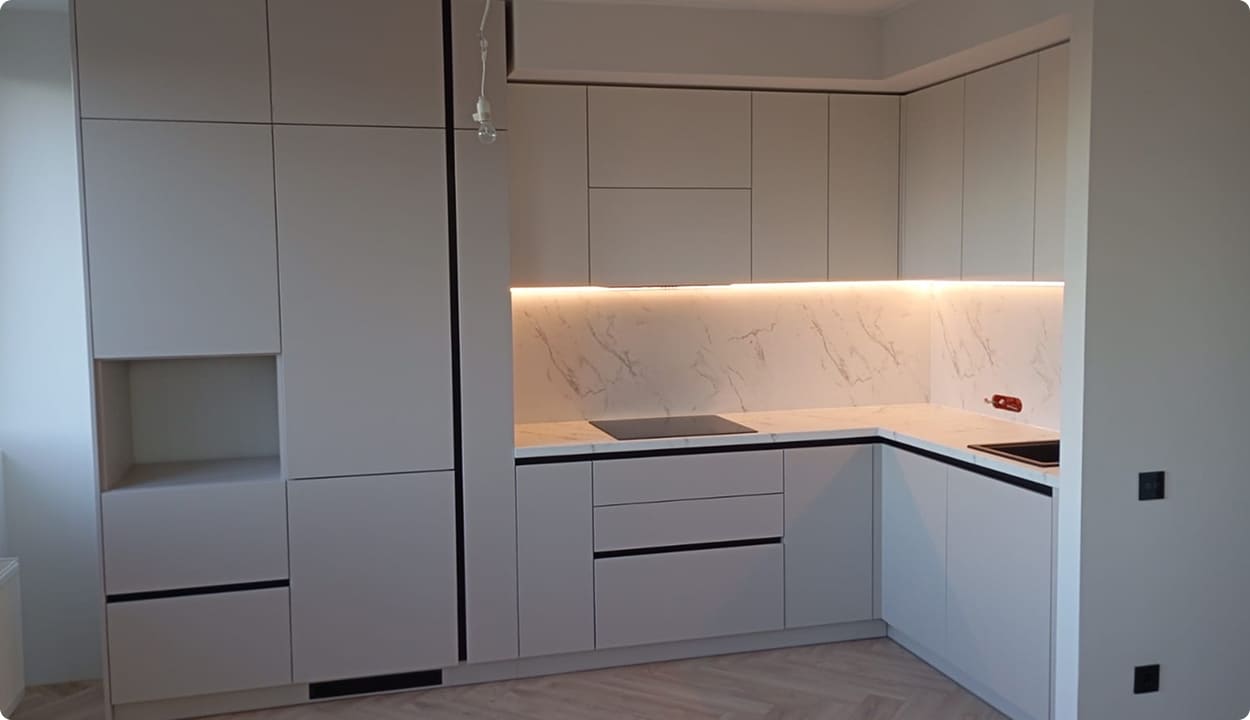 {{ images.LSiLFxOKYT.alt }}