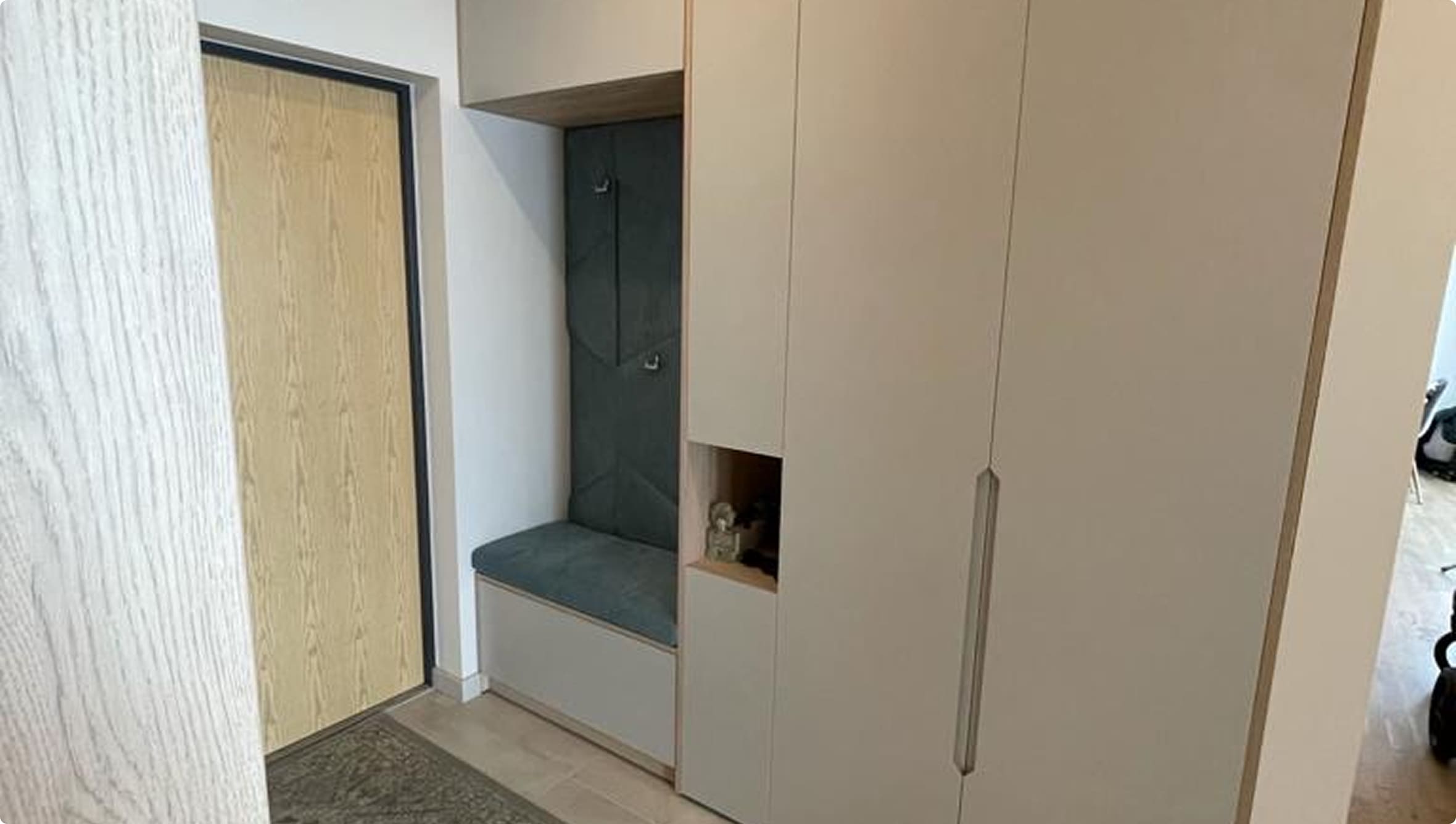 {{ images.OvNWyvnvrq.alt }}