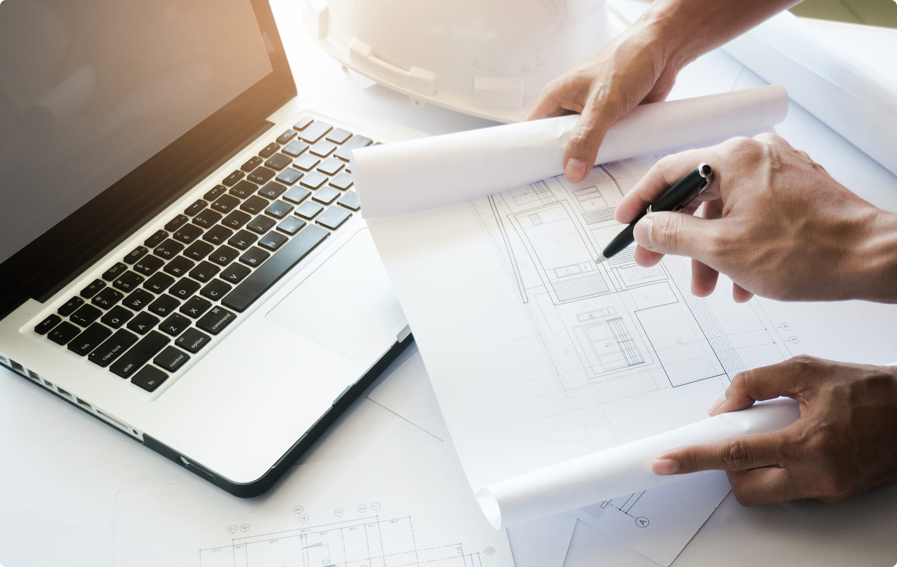 {{ images.aiYipNHIhi.alt }}